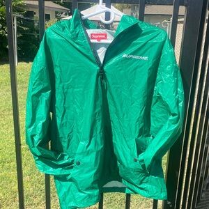Supreme hoodie, size M Vibrant Green windbreaker